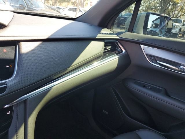 2025 Cadillac XT6 Luxury