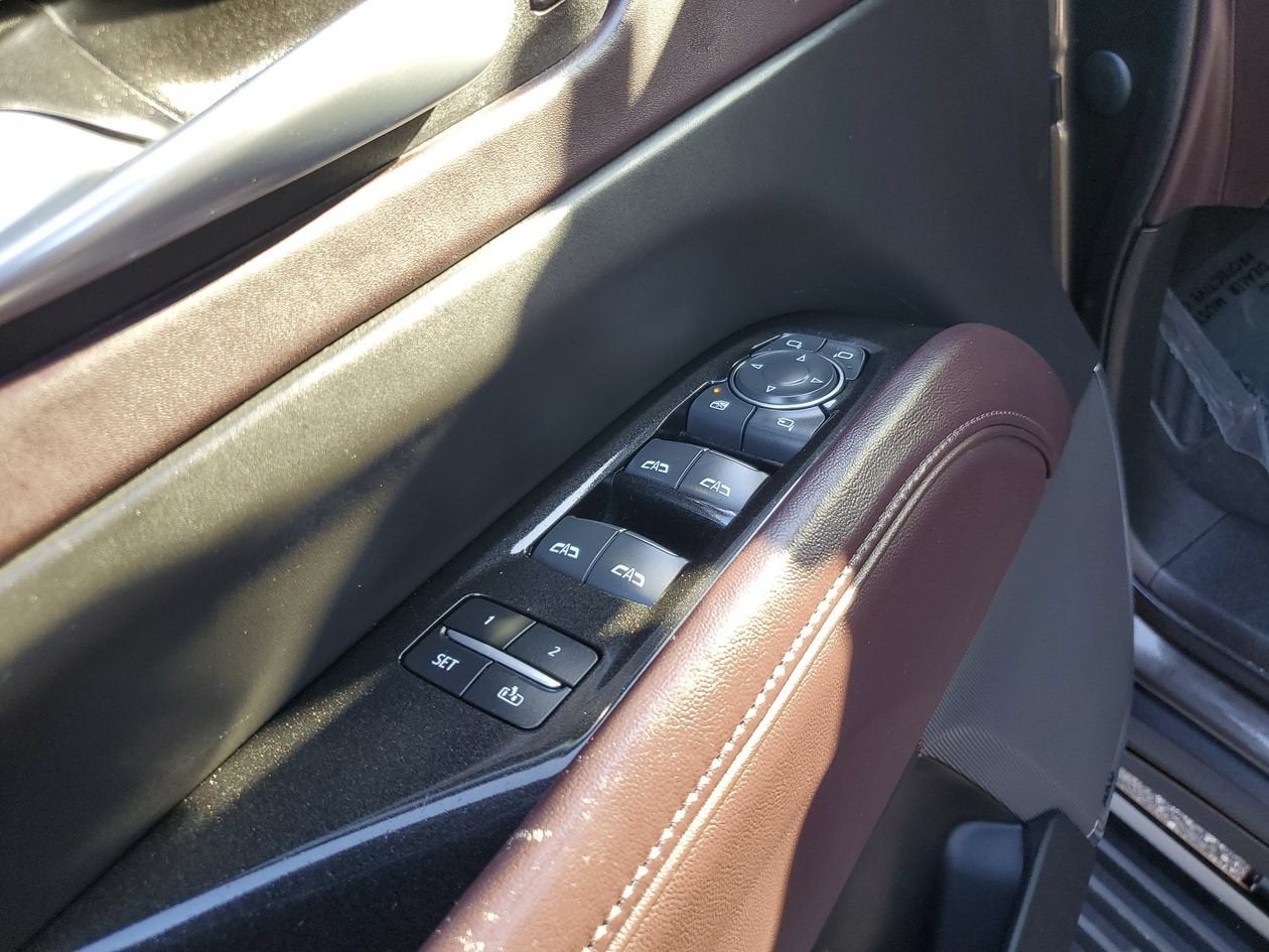 2021 Cadillac Escalade ESV Sport Platinum