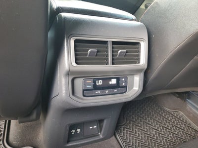 2024 Volkswagen Atlas 2.0T Peak Edition SE w/Technology
