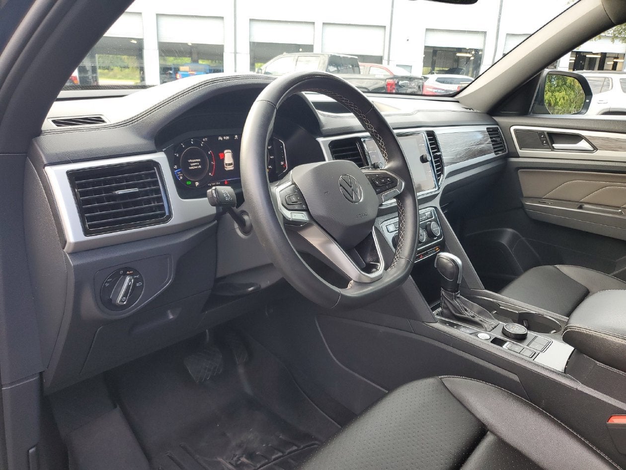 2023 Volkswagen Atlas Cross Sport 3.6L V6 SE w/Technology