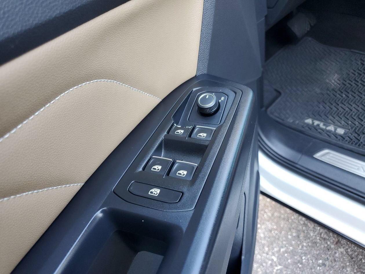 2021 Volkswagen Atlas Cross Sport 2.0T SE w/Technology