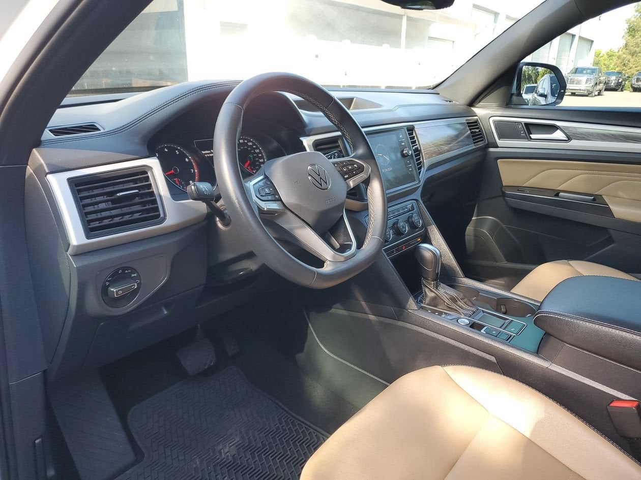 2021 Volkswagen Atlas Cross Sport 2.0T SE w/Technology
