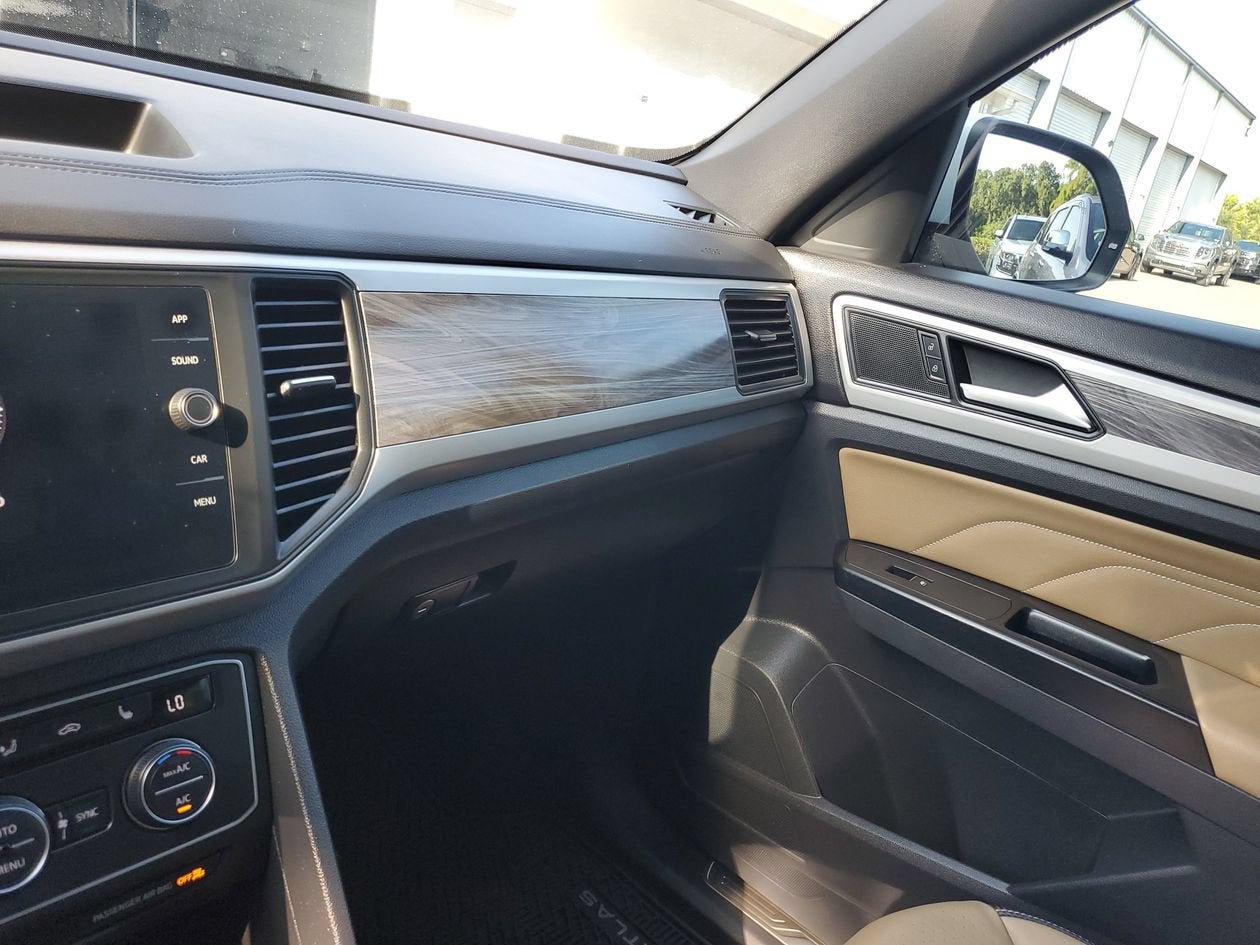 2021 Volkswagen Atlas Cross Sport 2.0T SE w/Technology