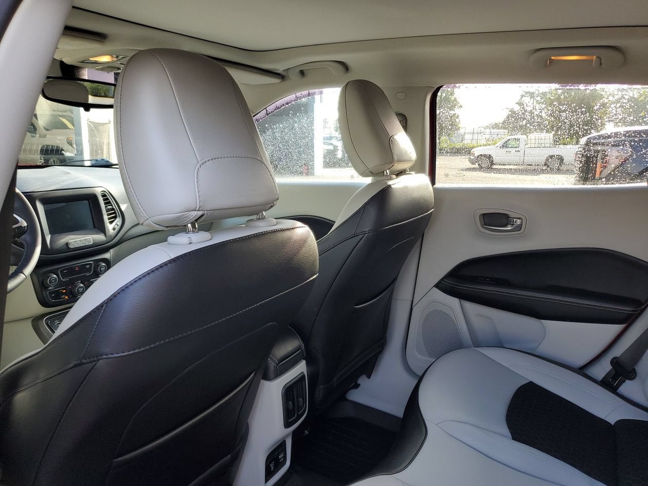 2019 Jeep Compass Latitude w/Sun/Wheel Pkg