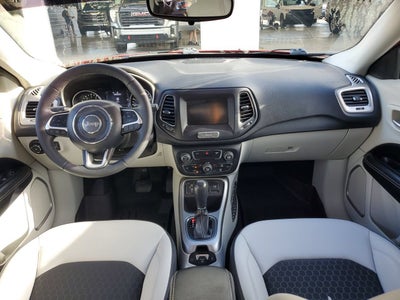 2019 Jeep Compass Latitude w/Sun/Wheel Pkg