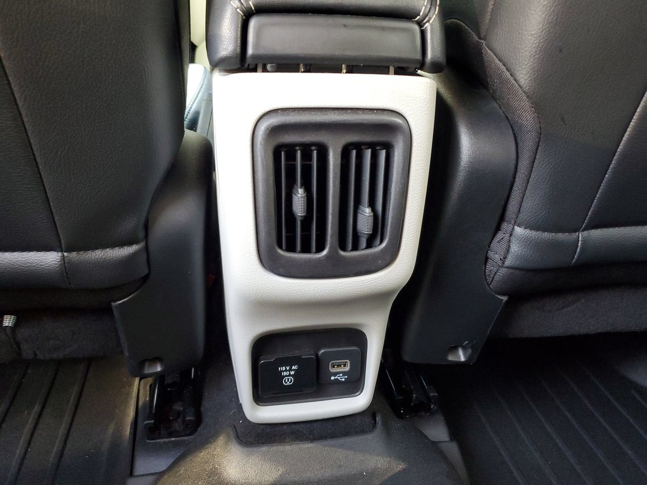 2019 Jeep Compass Latitude w/Sun/Wheel Pkg