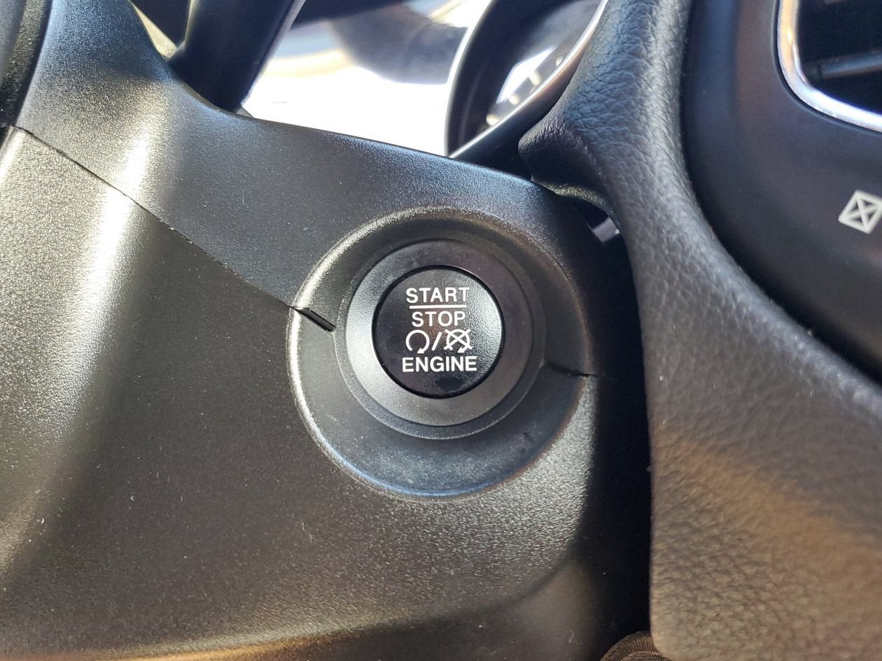 2019 Jeep Compass Latitude w/Sun/Wheel Pkg