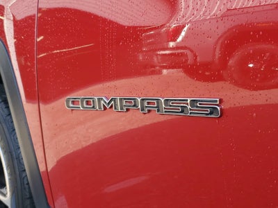 2019 Jeep Compass Latitude w/Sun/Wheel Pkg