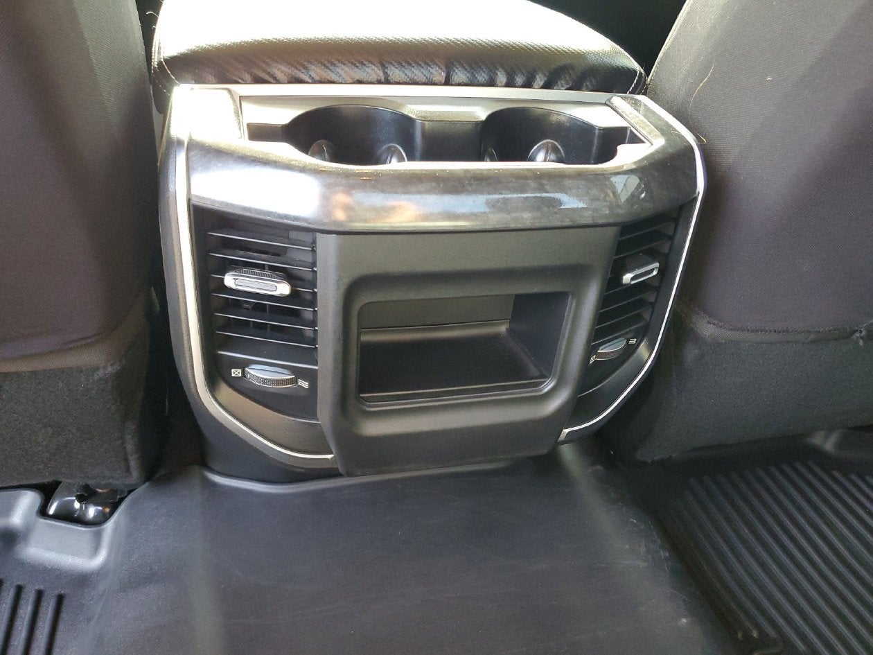 2019 RAM 3500 Big Horn Crew Cab 4x4 8' Box