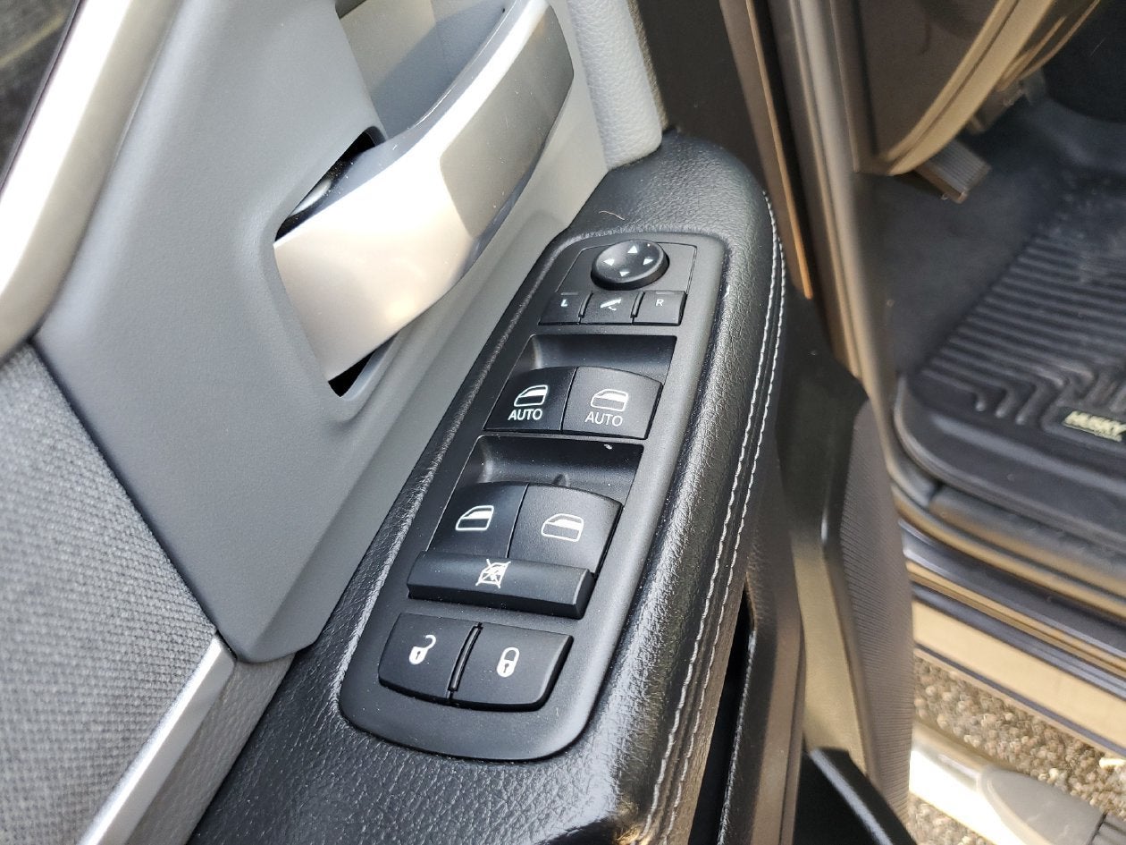 2019 RAM 3500 Big Horn Crew Cab 4x4 8' Box