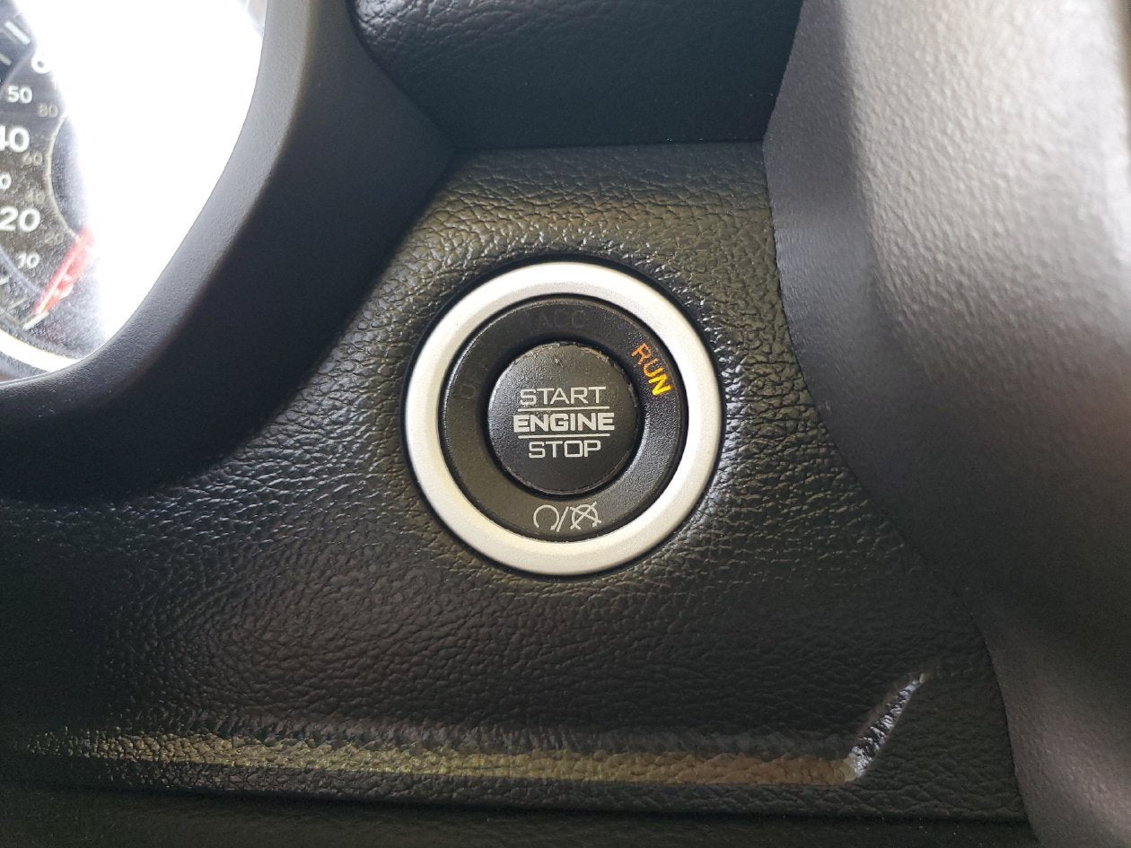 2019 RAM 3500 Big Horn Crew Cab 4x4 8' Box