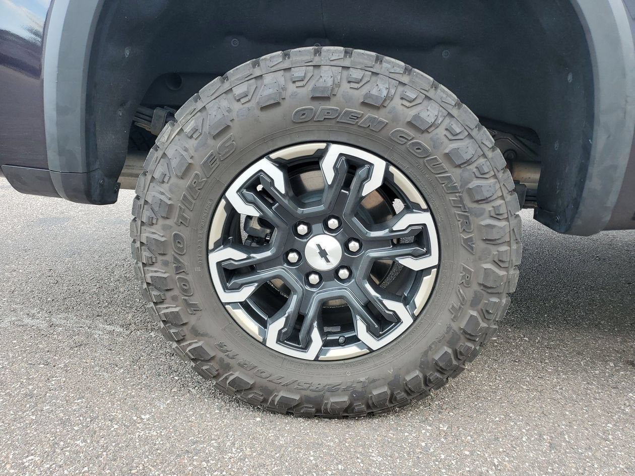 2023 Chevrolet Silverado 1500 ZR2