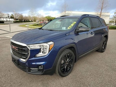 2022 GMC Terrain SLT