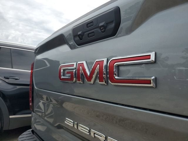 2026 GMC Sierra 1500 SLT - Photo 7