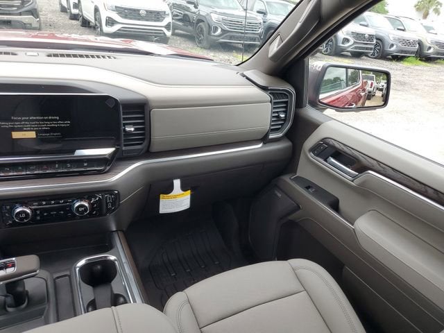 2026 GMC Sierra 1500 SLT - Photo 17