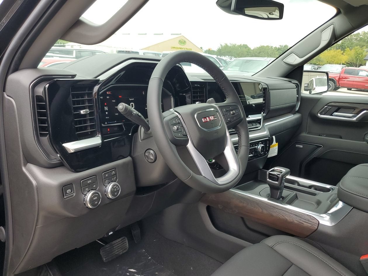 2026 GMC Sierra 1500 SLT - Photo 22