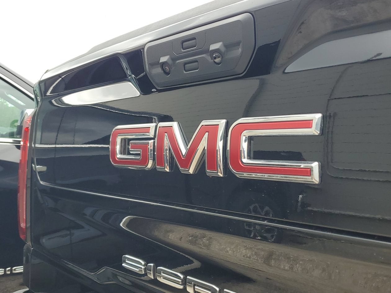 2026 GMC Sierra 1500 SLT - Photo 7