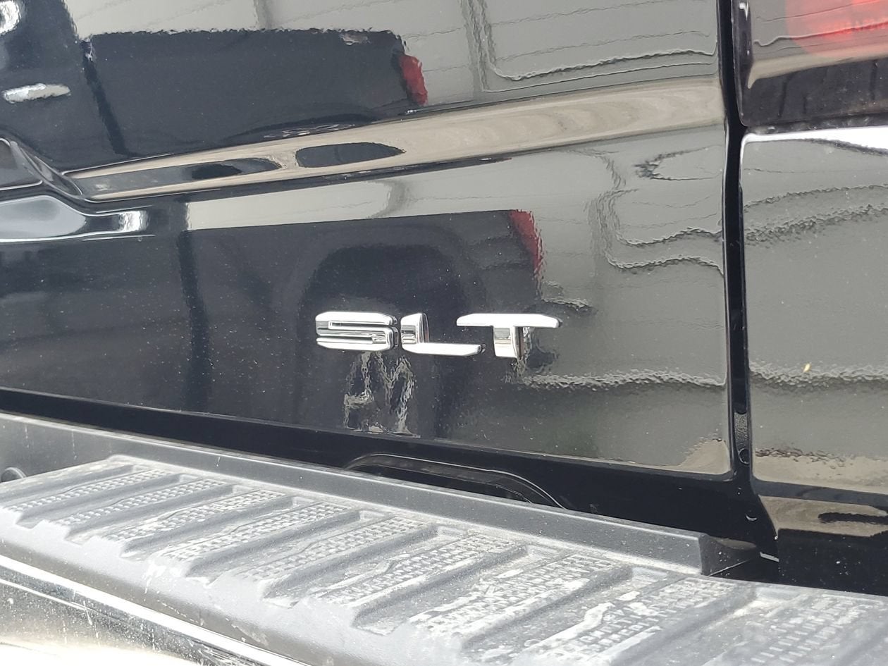 2026 GMC Sierra 1500 SLT - Photo 9