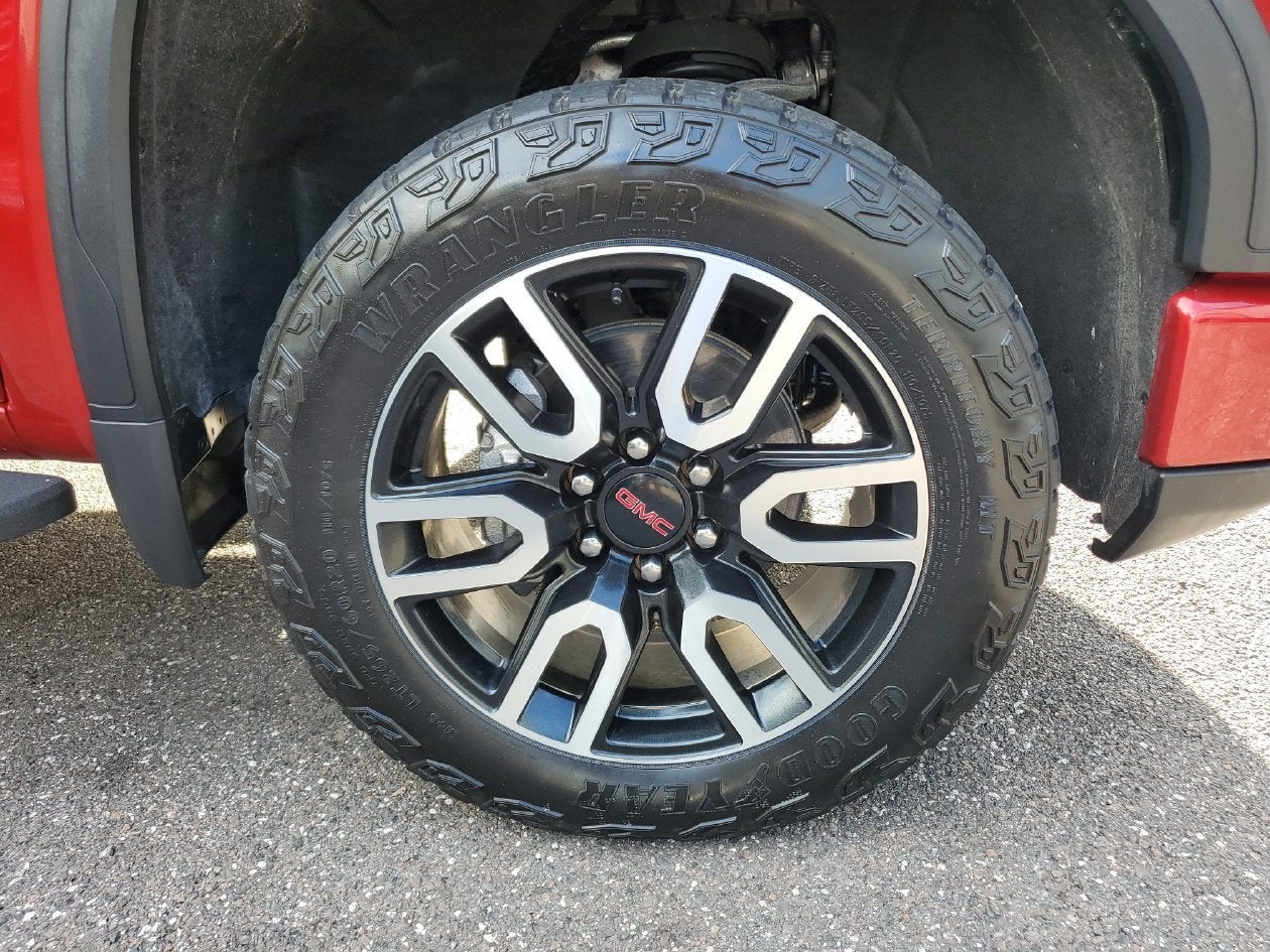 2024 GMC Sierra 1500 AT4