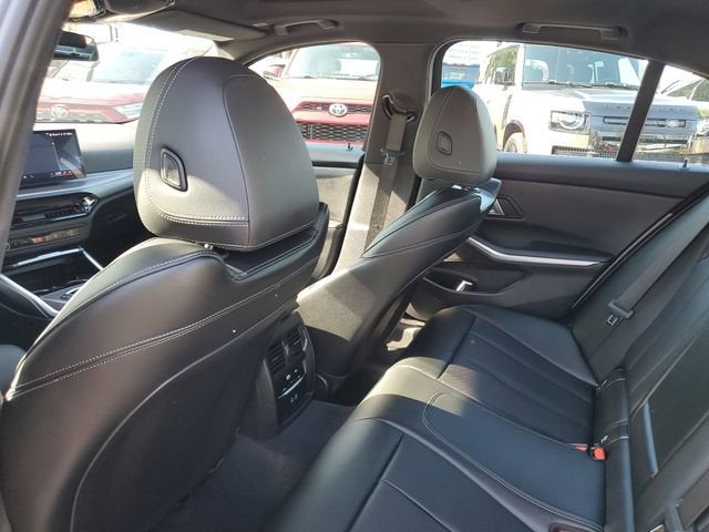 2025 BMW 3 Series 330i