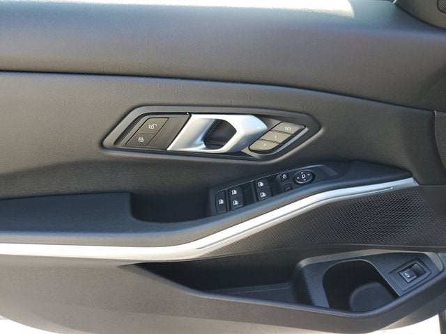 2025 BMW 3 Series 330i