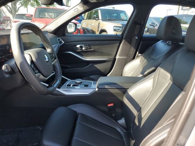 2025 BMW 3 Series 330i