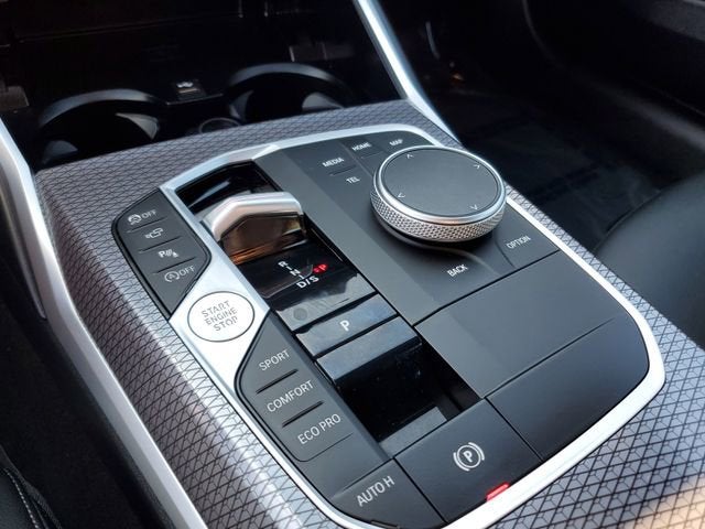 2025 BMW 3 Series 330i