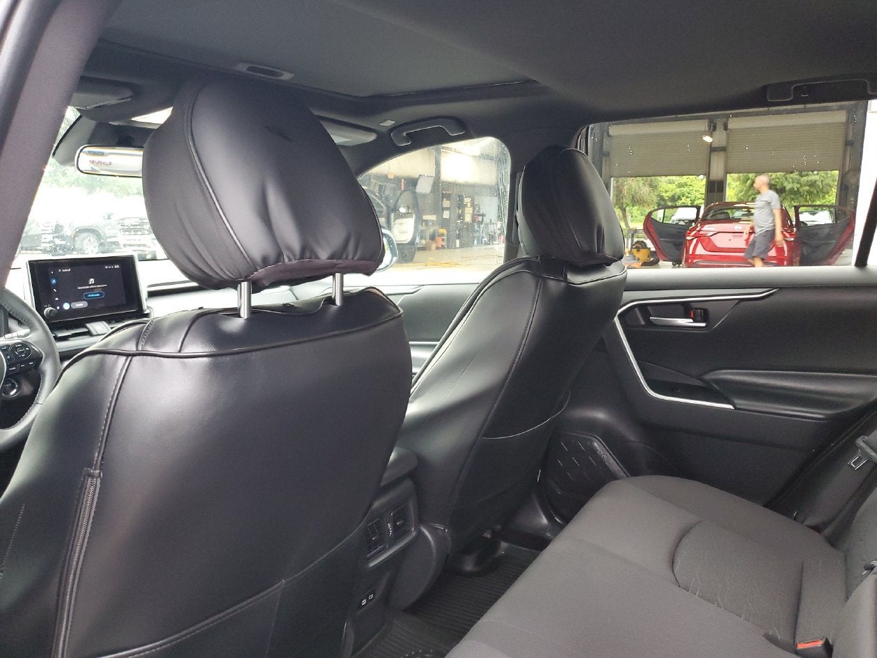 2023 Toyota RAV4 Hybrid SE