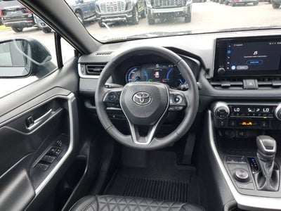 2023 Toyota RAV4 Hybrid SE