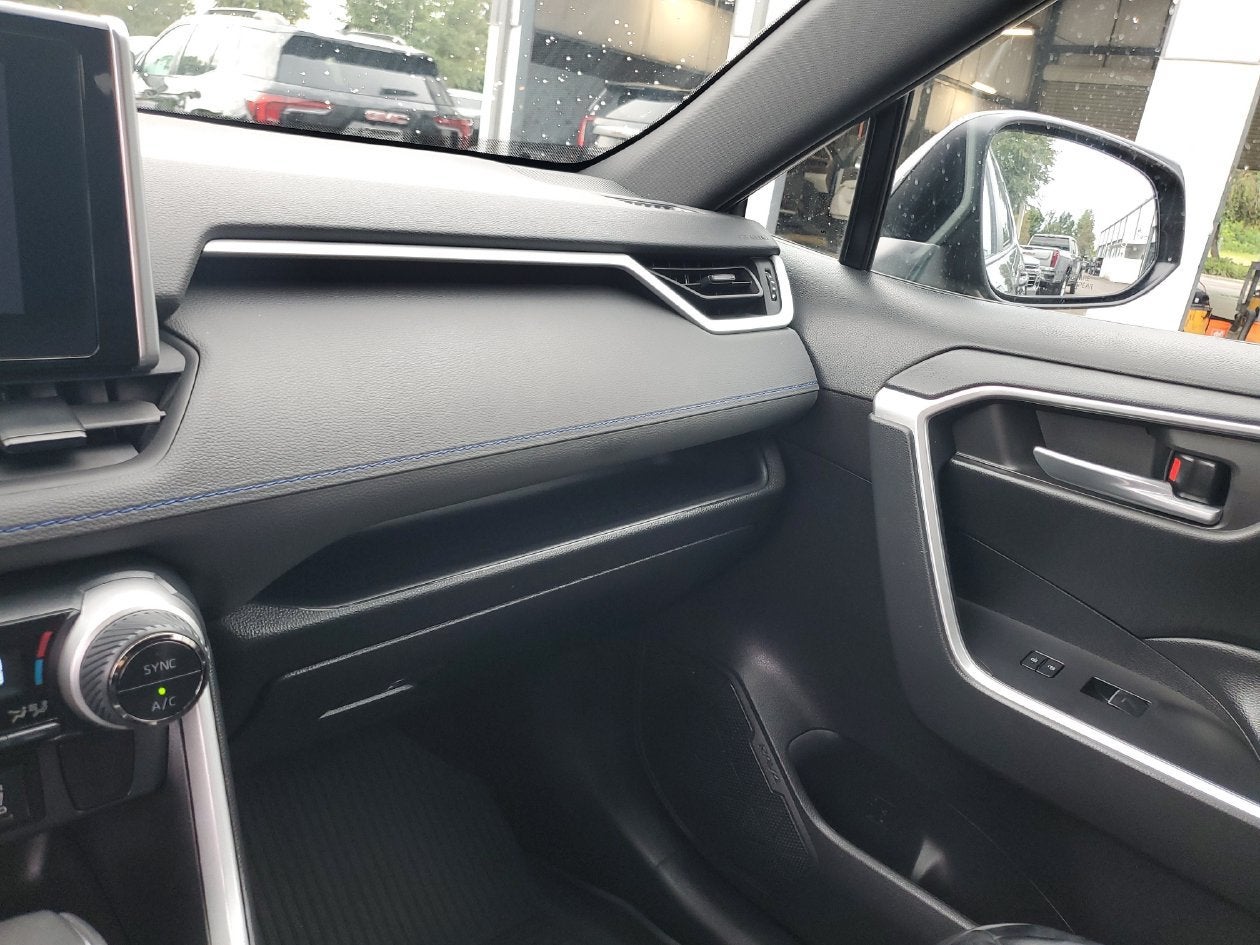 2023 Toyota RAV4 Hybrid SE