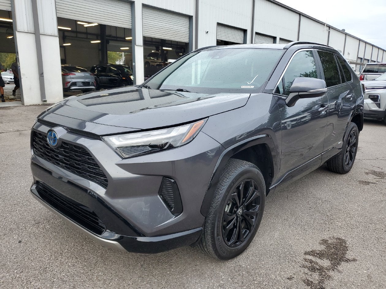 2023 Toyota RAV4 Hybrid SE