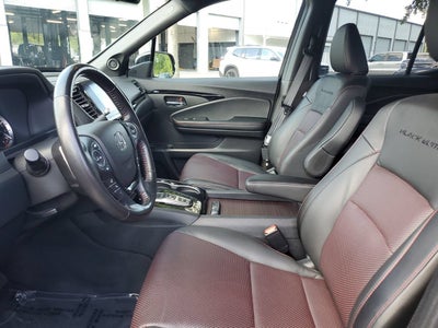 2022 Honda Ridgeline Black Edition