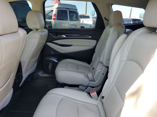 2022 Buick Enclave Essence