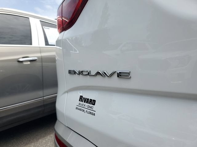 2021 Buick Enclave Essence