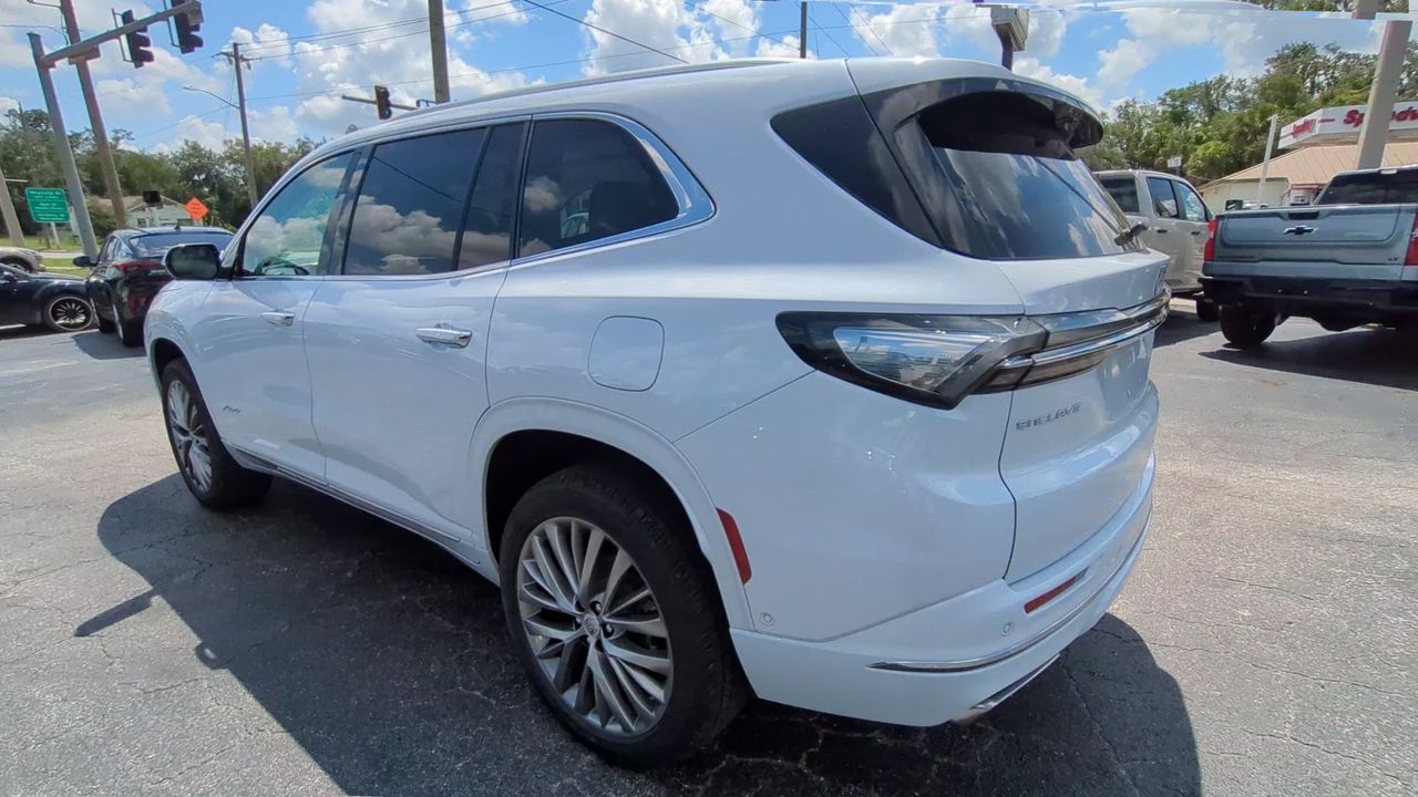 2026 Buick Enclave Avenir