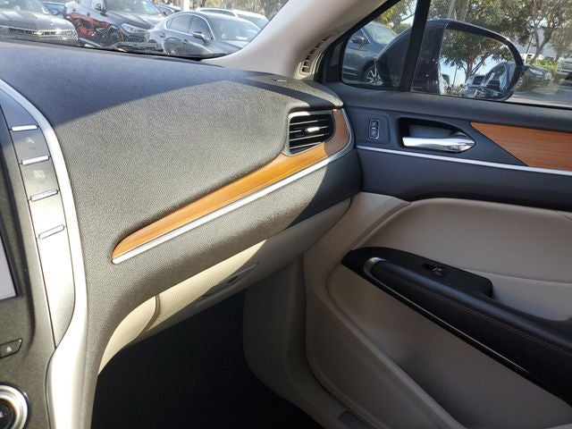 2019 Lincoln MKC Select