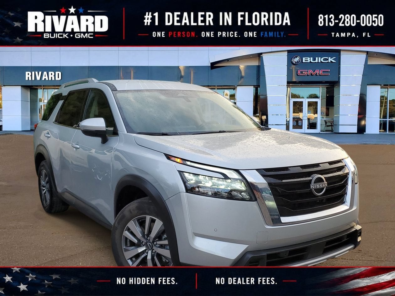 2025 Nissan Pathfinder SL