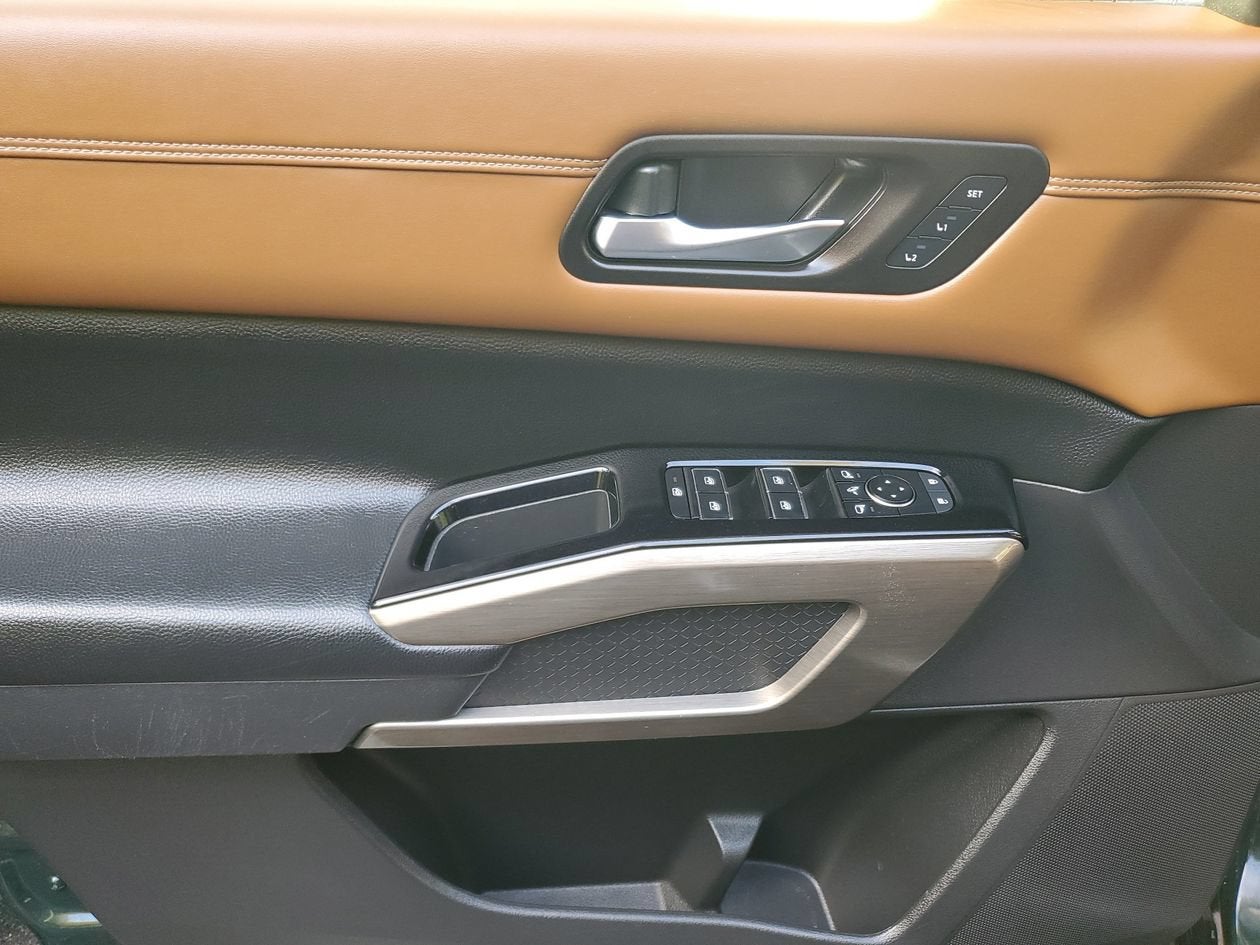 2022 Nissan Pathfinder Platinum 4WD