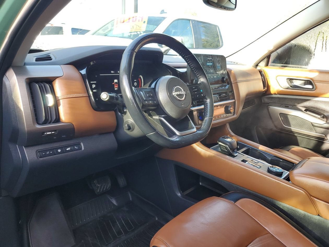 2022 Nissan Pathfinder Platinum 4WD