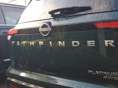 2022 Nissan Pathfinder Platinum 4WD