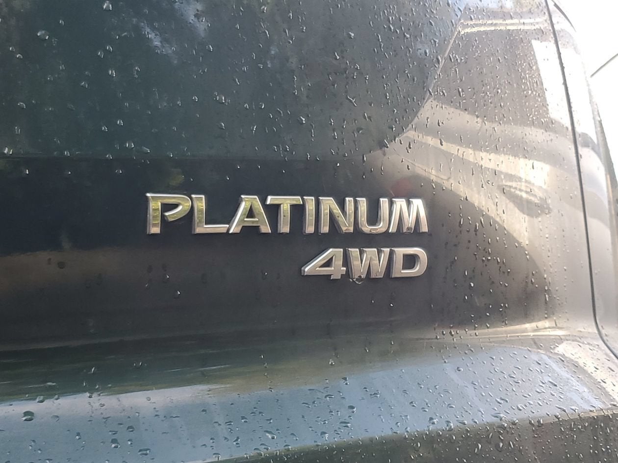 2022 Nissan Pathfinder Platinum 4WD