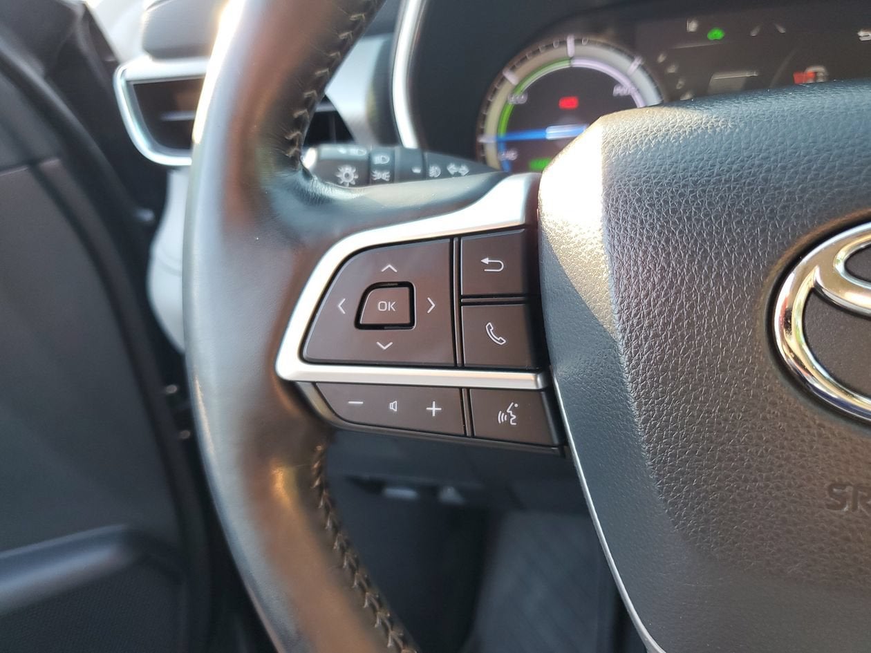 2022 Toyota Highlander Hybrid Platinum