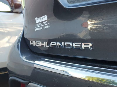 2022 Toyota Highlander Hybrid Platinum