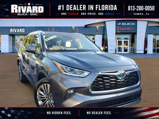 2022 Toyota Highlander Hybrid Platinum