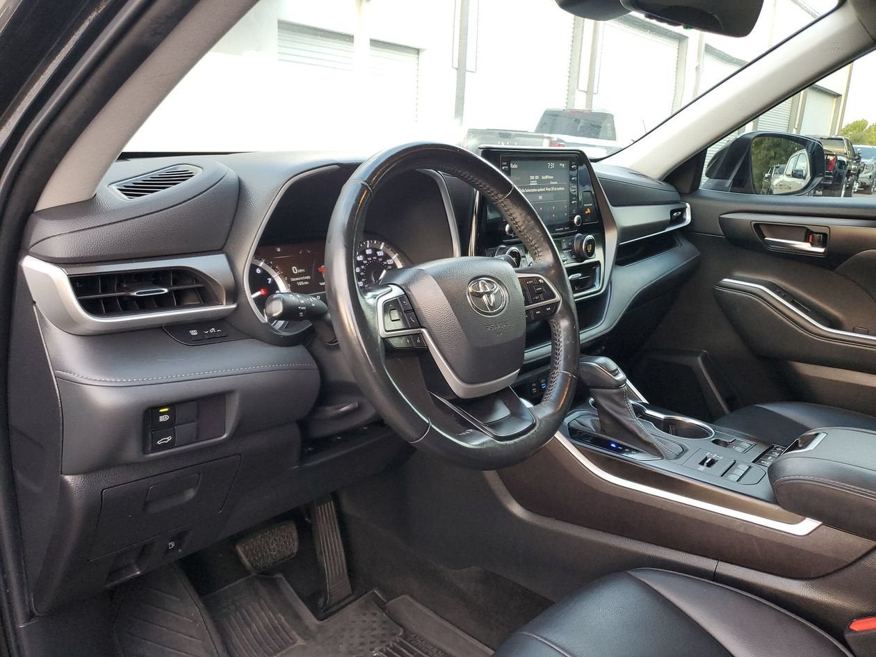 2022 Toyota Highlander XLE