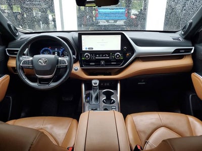 2023 Toyota Highlander Platinum