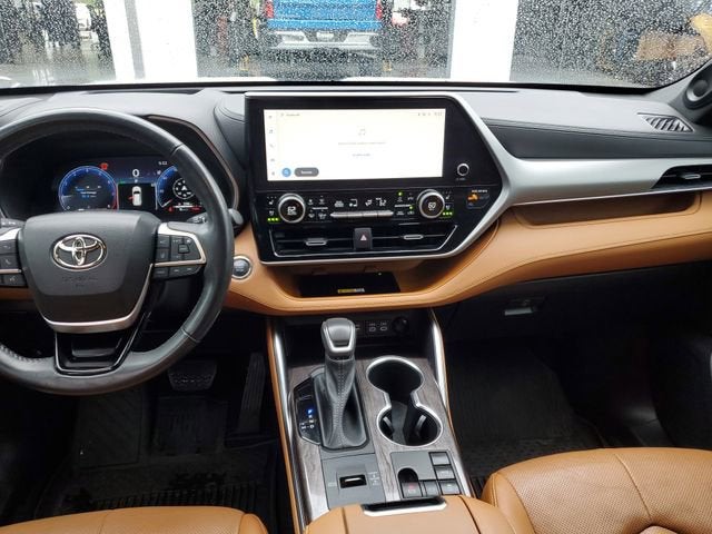2023 Toyota Highlander Platinum