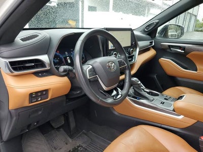 2023 Toyota Highlander Platinum