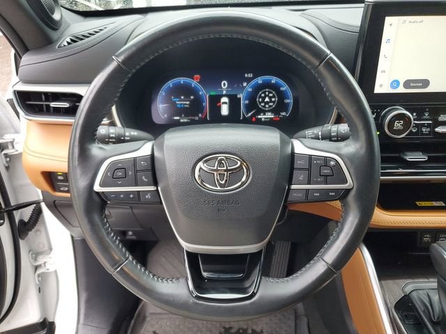 2023 Toyota Highlander Platinum