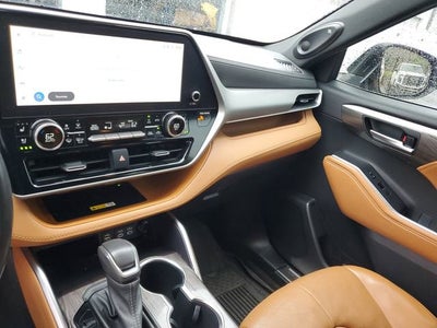 2023 Toyota Highlander Platinum